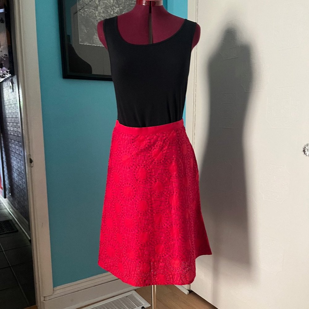 NWOT French Connection Linen-look Skirt with Embroidered Detail